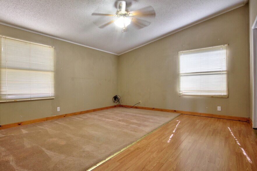 More Photos Of 1504 RR 261, Buchanan Dam Trailer Camper Park For Sale