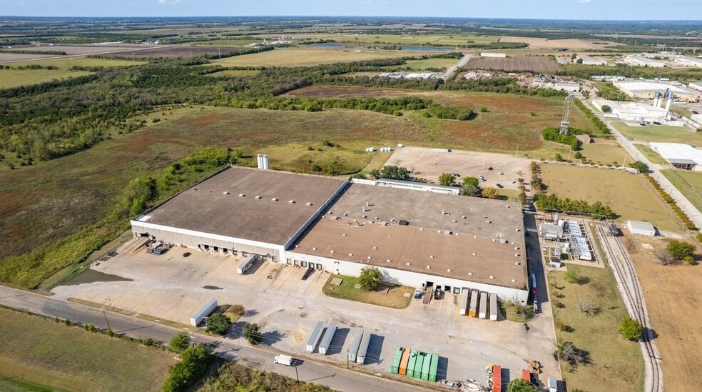 More Photos Of 1001 Ed Rutherford Dr, Greenville Manufacturing For Lease