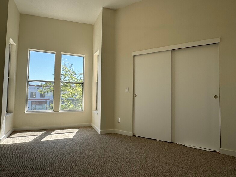 More Photos Of 2401 San Pablo Ave, Oakland Apartments For Sale