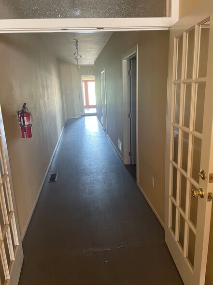 More Photos Of 330 Main Ave E, Soap Lake Freestanding For Lease