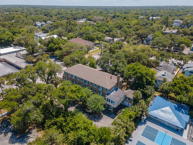 More Photos Of 124 Live Oak Ave, Daytona Beach Apartments For Sale
