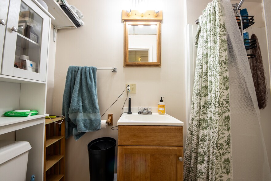 More Photos Of 571 Southside Dr, Oneonta Apartments For Sale