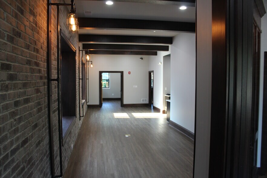 More Photos Of 608 Hillgrove Ave, Western Springs Office Residential For Sale