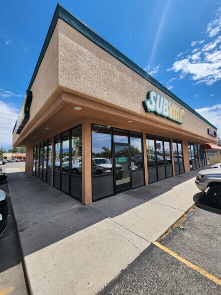 More Photos Of 3235 I-70 Business Loop, Clifton Freestanding For Lease
