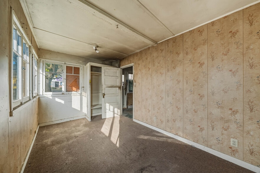 More Photos Of 3527 CA-20 Hwy, Upper Lake Flex For Sale