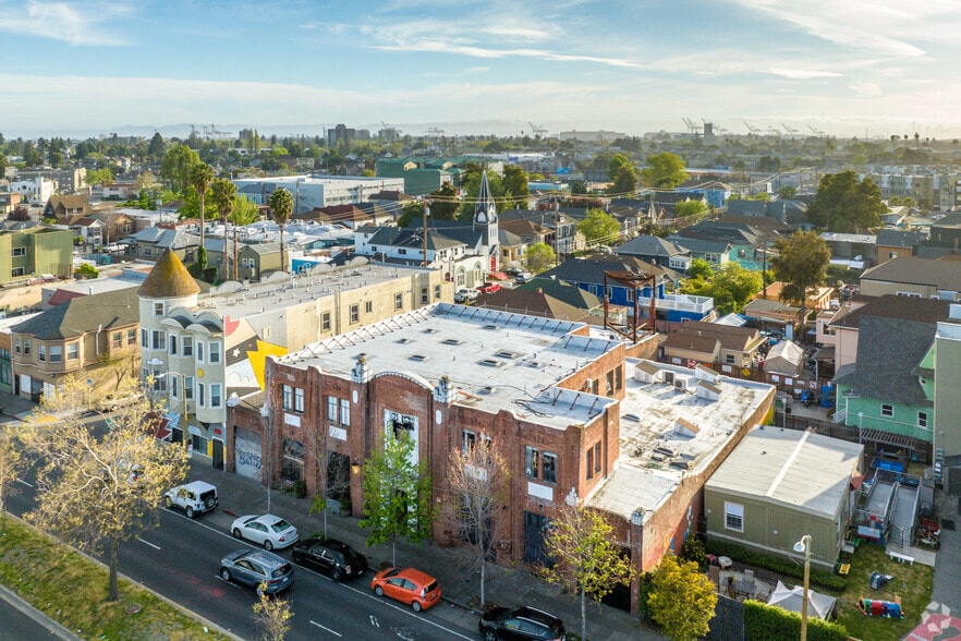 More Photos Of 2521 San Pablo Ave, Oakland Apartments For Sale