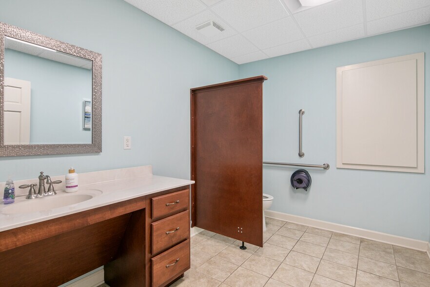 More Photos Of 127 Hay St, Fayetteville General Retail For Sale