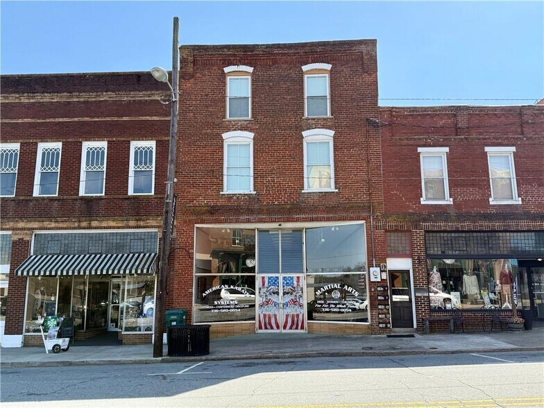 Primary Photo Of 106 E Murphy, Madison Storefront Retail Office For Sale