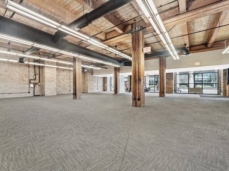 More Photos Of 540 N Lake Shore Dr, Chicago Apartments For Lease