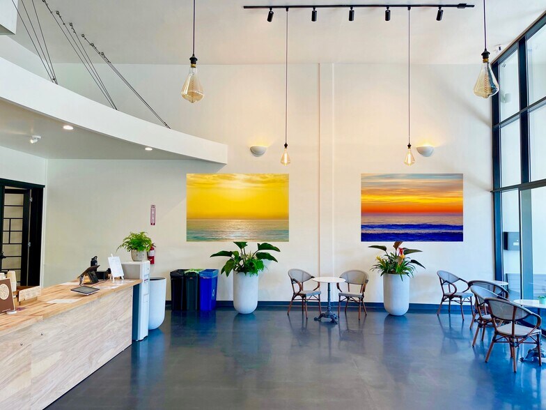 More Photos Of 320 California Ave, Palo Alto Storefront For Lease