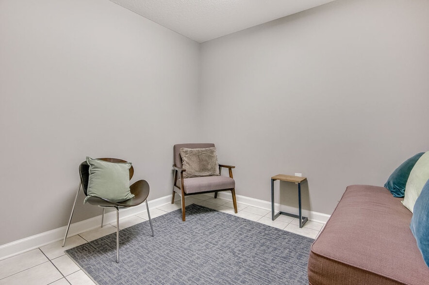 More Photos Of 217-219 Station St, Jacksonville Medical For Lease