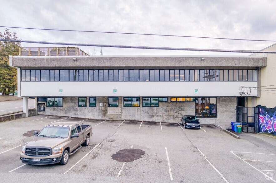 More Photos Of 33 E 8th Ave, Vancouver Office For Lease