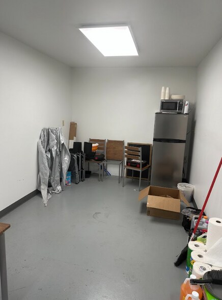 More Photos Of 1514 Springfield St, Dayton Warehouse For Lease