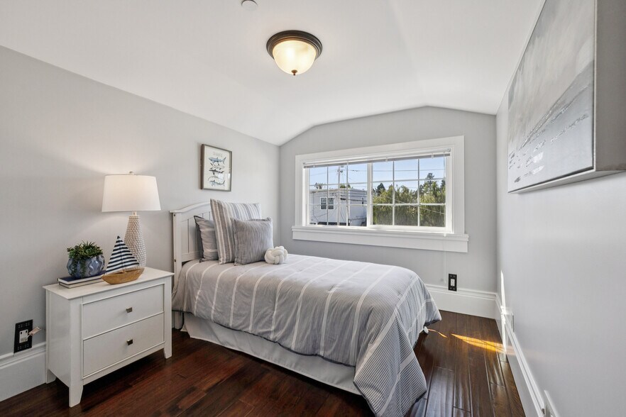 More Photos Of 917 Howard Ave, Burlingame Office Residential For Sale