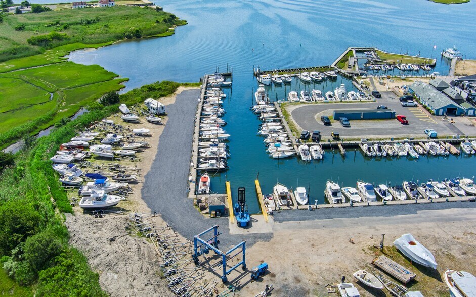 More Photos Of 215 Atlantic Ave, East Moriches Marina For Sale