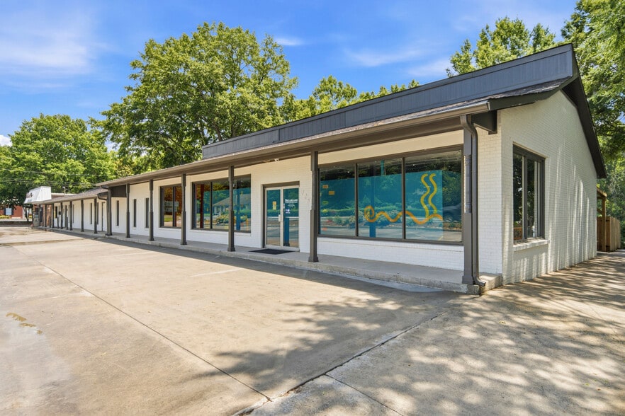 More Photos Of 125-145 E Georgia Ave, Fayetteville Freestanding For Sale