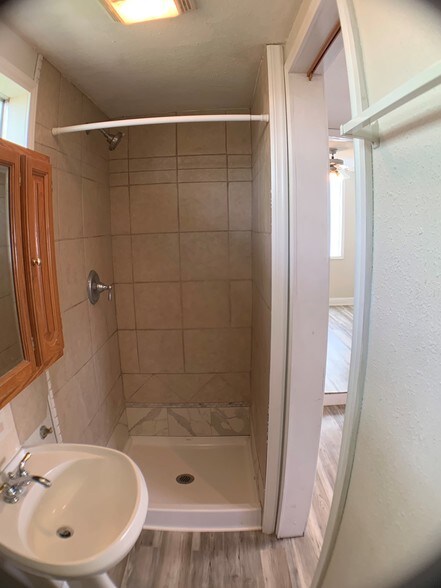 More Photos Of 2745 Wagon Trail Rd, Pearland Auto Repair For Sale