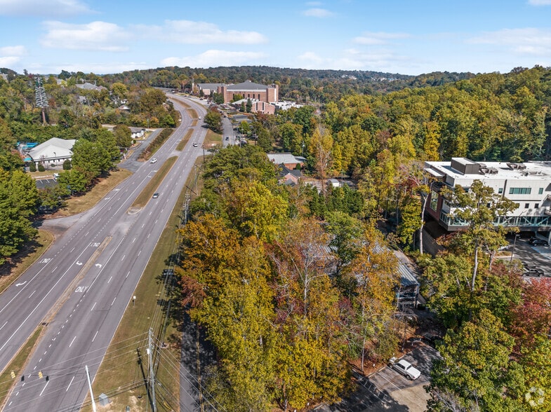 More Photos Of 2081 Columbiana Rd, Birmingham Coworking Space