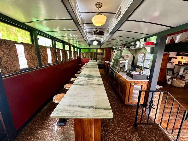 More Photos Of 5 St Patrick Pl, Port Henry Restaurant For Sale
