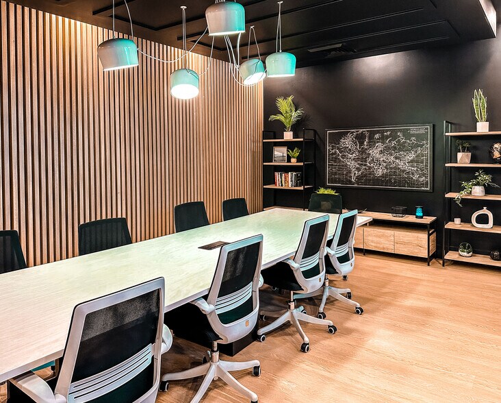 More Photos Of 10718 S Beckstead Ln, South Jordan Coworking Space