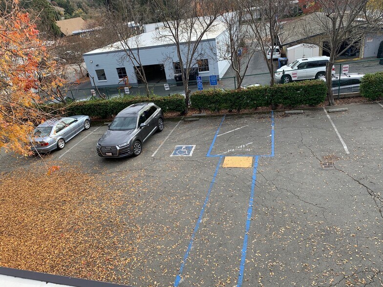 More Photos Of 1020 Aileen St, Lafayette Office Residential For Lease