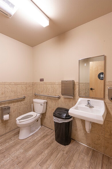 More Photos Of 4867 Old Redwood Hwy, Santa Rosa Healthcare For Lease