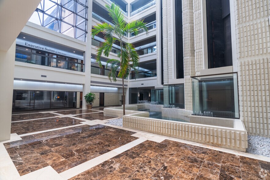 More Photos Of 7000 W Palmetto Park Rd, Boca Raton Office Residential For Lease