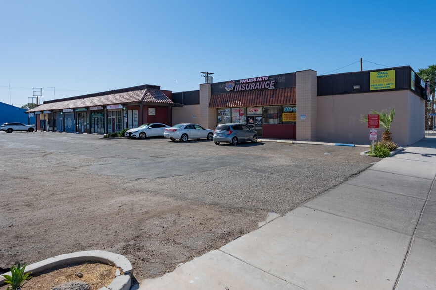 More Photos Of 301 N Imperial Ave, El Centro Storefront Retail Office For Sale