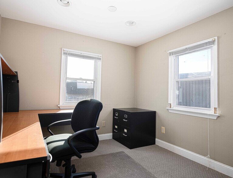More Photos Of 1379 W Jarrettsville Rd, Forest Hill Office For Sale