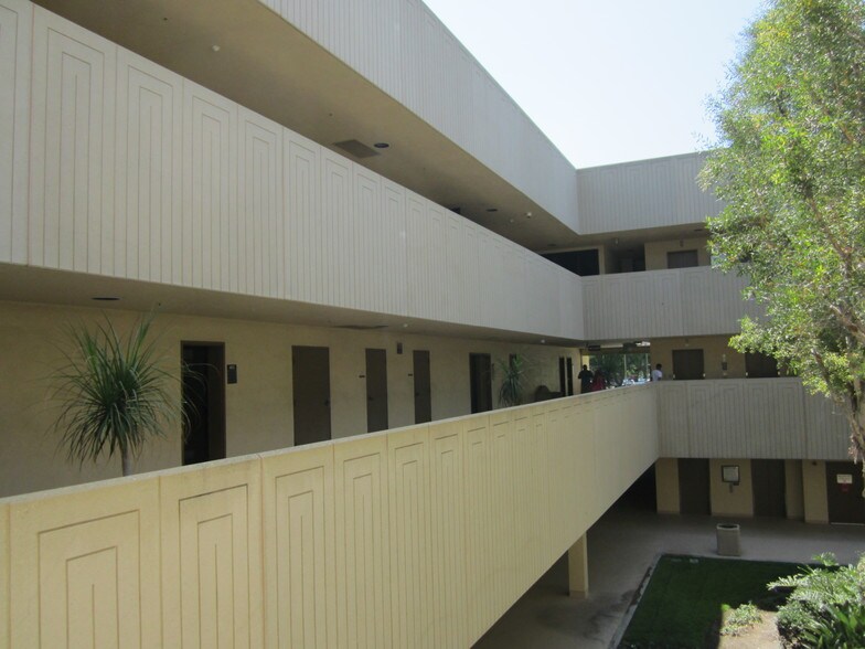 More Photos Of 999 N Tustin Ave, Santa Ana Medical For Sale