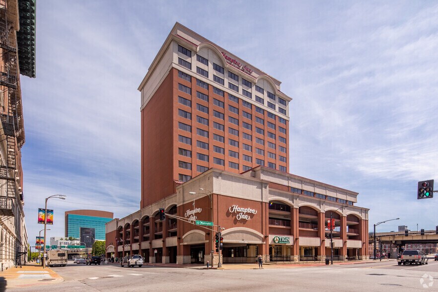Primary Photo Of 333 Washington Ave, Saint Louis Hotel For Sale