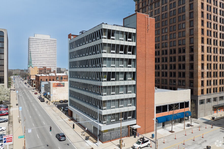 More Photos Of 626 Madison Ave, Toledo Office For Sale