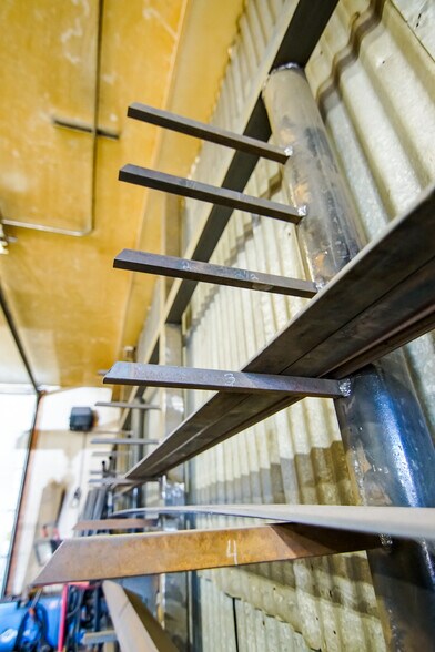 More Photos Of 6101 S 2nd St, Tetonia Service For Sale