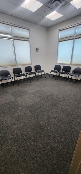 More Photos Of 15255 N 40th St, Phoenix Medical For Sale