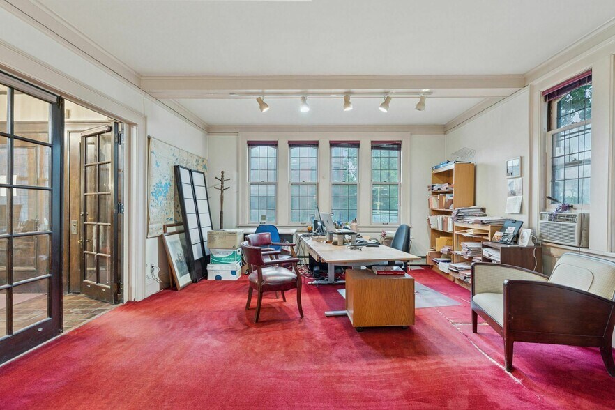 More Photos Of 2318 S 1st Ave, Minneapolis Office For Sale