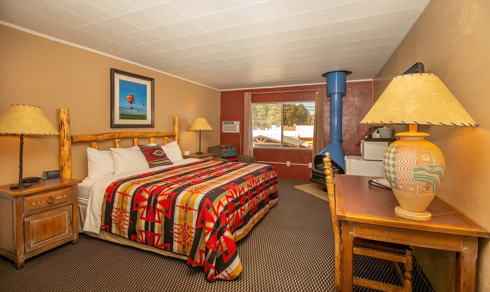 More Photos Of 627 Sudderth Dr, Ruidoso Hotel For Sale