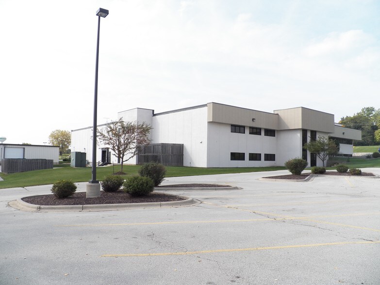 More Photos Of 2985 S Ridge Rd, Green Bay Medical For Lease