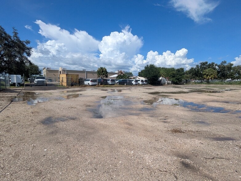 More Photos Of 5682 Fruitville Rd, Sarasota Land For Lease