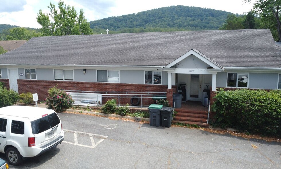 More Photos Of 1020 Linden Ave, Charlottesville Industrial For Sale