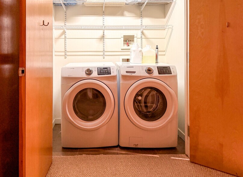 More Photos Of 11562 Colony Row, Broomfield Storefront Retail Residential For Sale