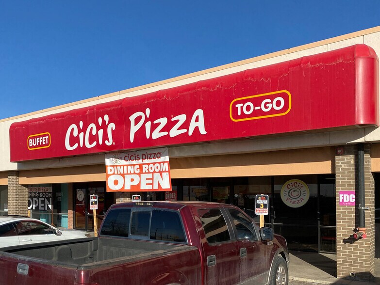 More Photos Of 1300-1500 E 8th St, Odessa Unknown For Lease