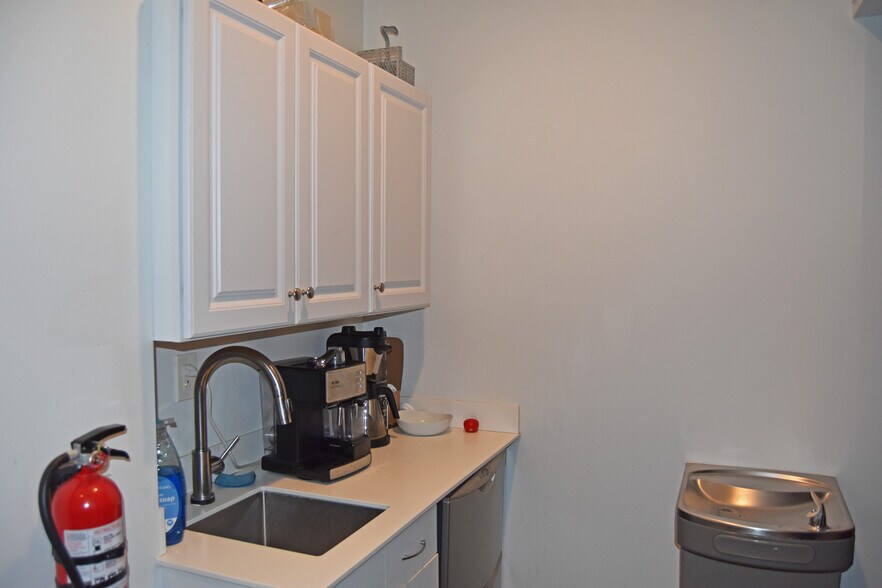 More Photos Of 2226 1st Avenue S, Birmingham Office Residential For Sale