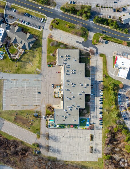 More Photos Of 350 Lincoln St, Hingham Unknown For Lease