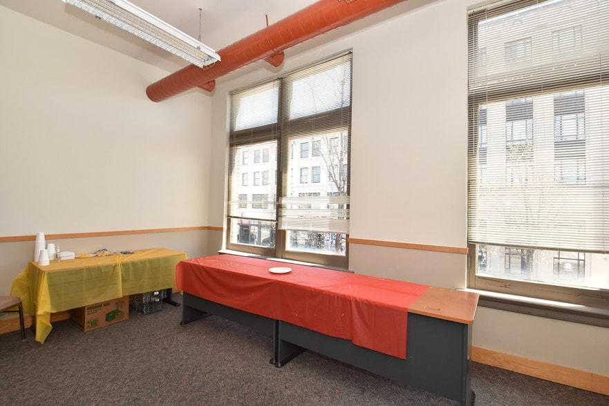 More Photos Of 2201-2209 N Dr. Martin Luther King Jr Dr, Milwaukee Loft Creative Space For Lease