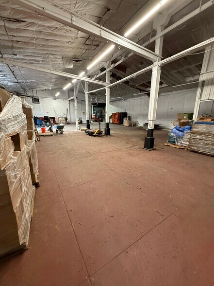 More Photos Of 897-901 Frelinghuysen Ave, Newark Warehouse For Lease