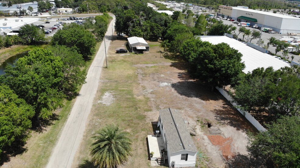 More Photos Of Narcoossee Road, Orlando Land For Lease