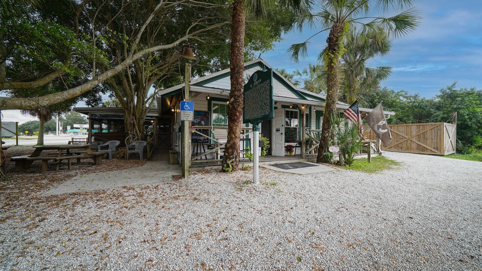 More Photos Of 4370 Garden Rd, Port Charlotte Restaurant For Sale