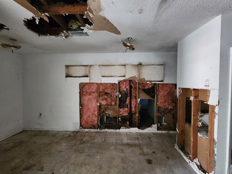 More Photos Of 3101 W Mallory St, Pensacola Apartments For Sale