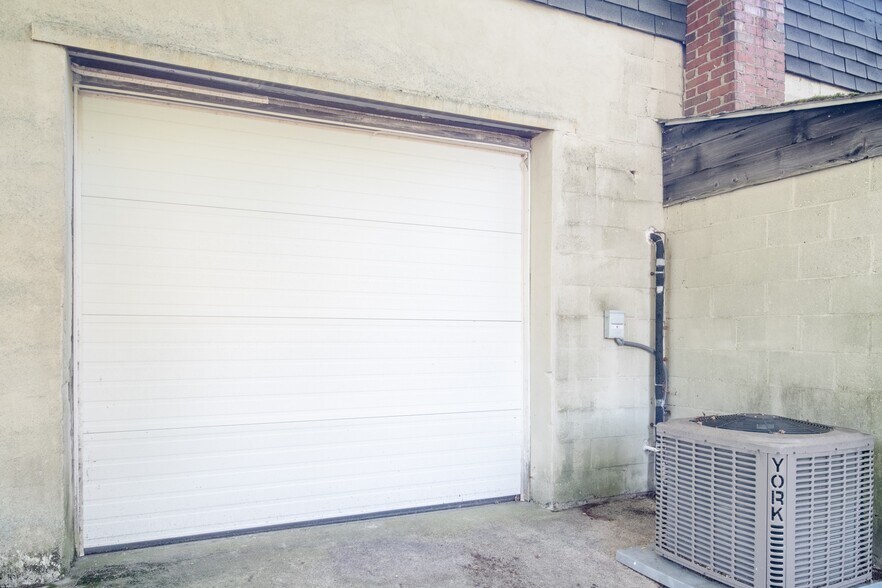 More Photos Of 50 East St, Franklin Loft Creative Space For Sale