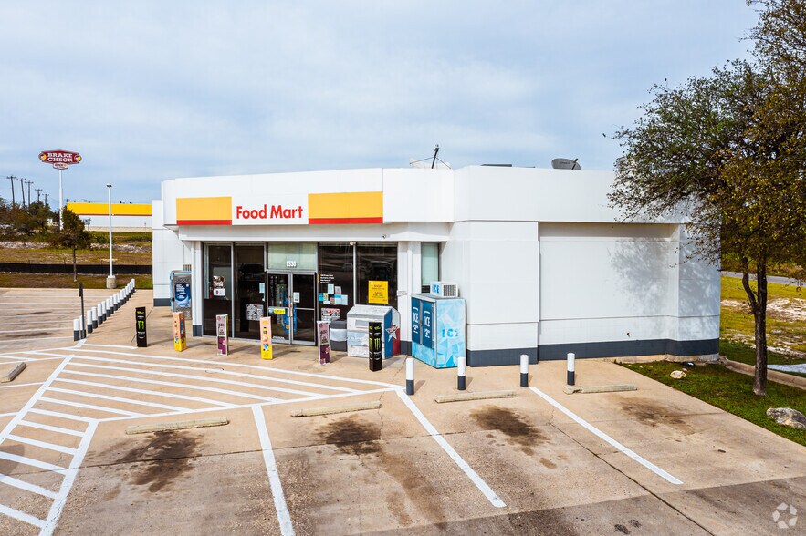 More Photos Of 1530 W Loop 1604 N, San Antonio Convenience Store For Sale